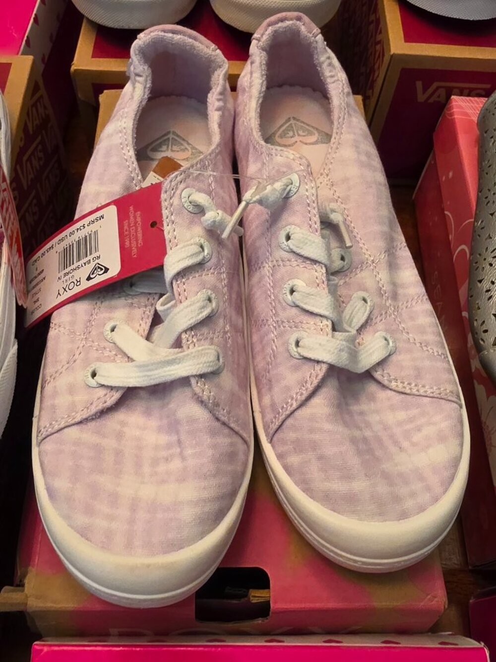 Brand new Roxy Bayshore IV lavender Girls Shoes